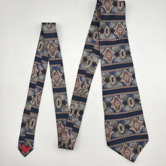 Vintage Halston Neck Tie Mens Standard Size Blue 100% Italian Silk Striped - Picture 5 of 7